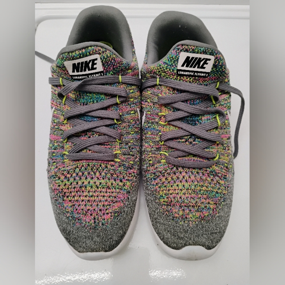 Women's Nike lunar epic Flyknit running shoes size 6.5